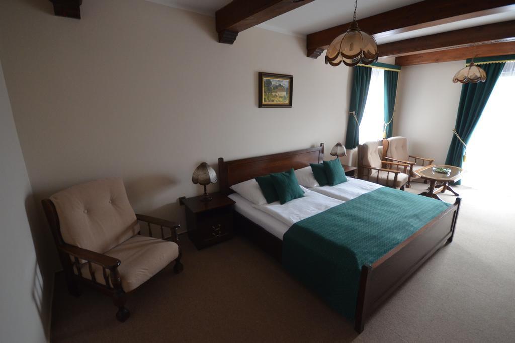 Villa Zerotin Penzion Bed & Breakfast Velké Losiny المظهر الخارجي الصورة