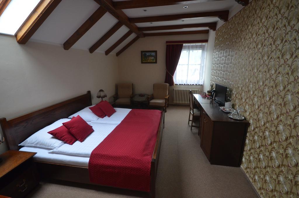Villa Zerotin Penzion Bed & Breakfast Velké Losiny المظهر الخارجي الصورة