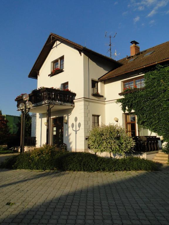 Villa Zerotin Penzion Bed & Breakfast Velké Losiny المظهر الخارجي الصورة