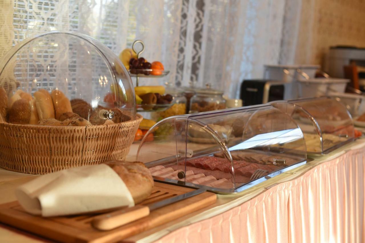 Villa Zerotin Penzion Bed & Breakfast Velké Losiny المظهر الخارجي الصورة